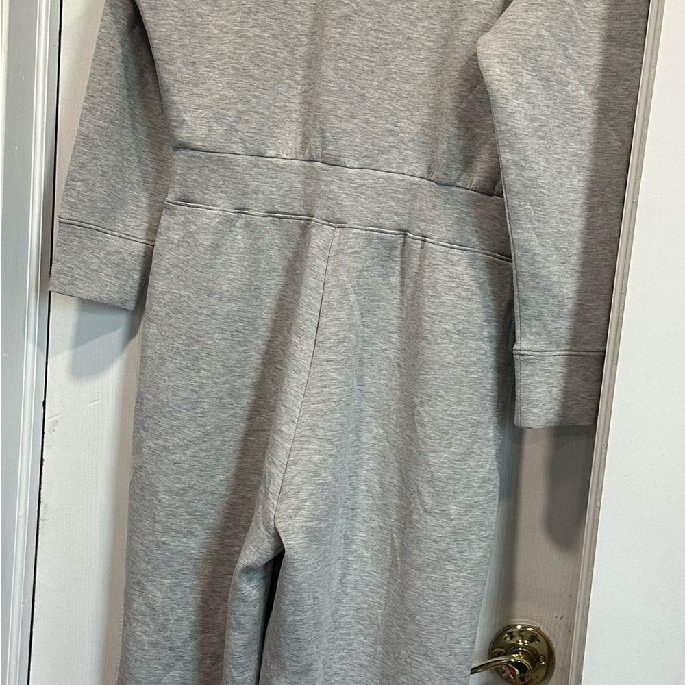 SPANX Light Gray AIRE Essentials - Picture 3 of 4